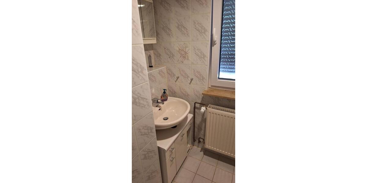Etagenwohnung Mosbach - 5 Zimmer, 12 m&sup2;, 345&euro; | Angebot:25022211