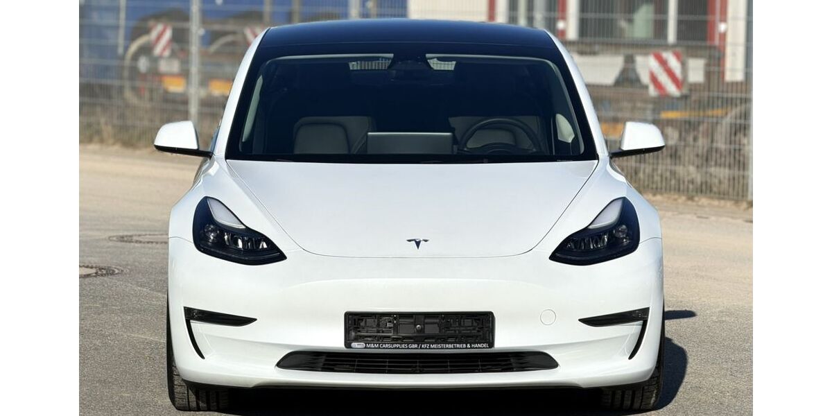 Tesla Model 3 66.725 km 33.250 &euro; Belm 49191