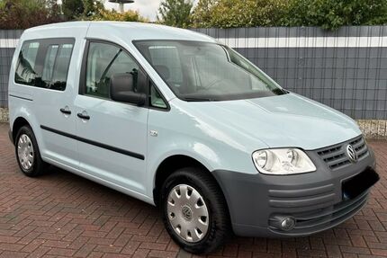 VW Caddy 85.000 km 5.490 &euro; Oldenburg 26135