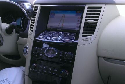 INFINITI FX 222.000 km 11.350 &euro; Eschborn 65760