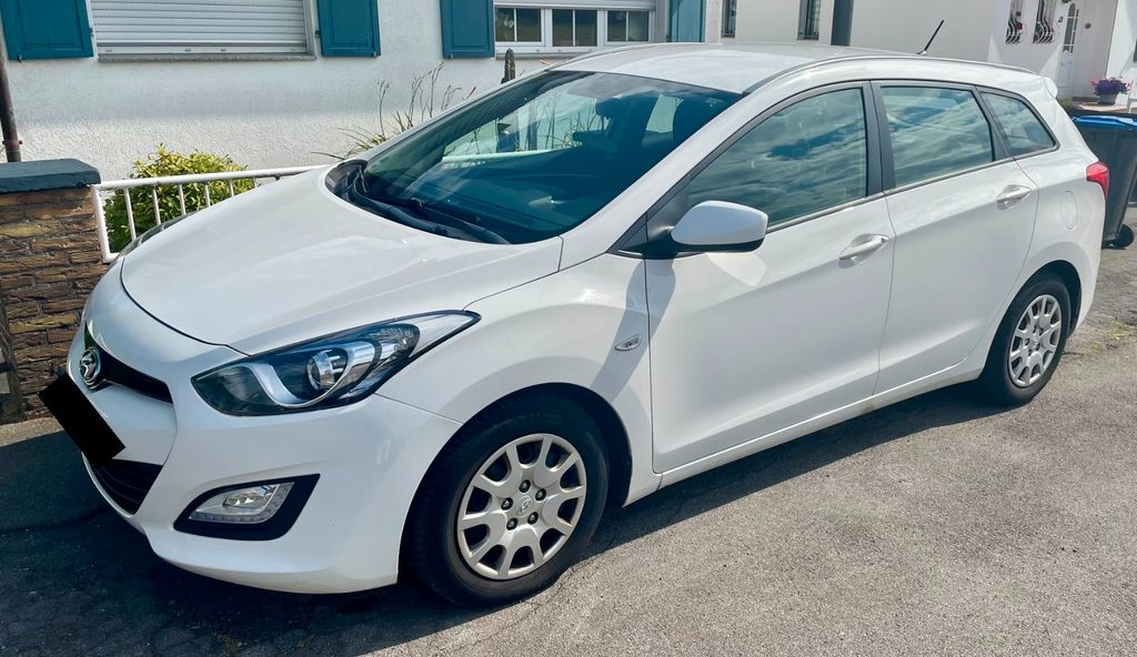 Hyundai i30 154.065 km 8.490 &euro; Stolberg 52224