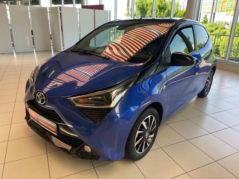 Aygo (X)