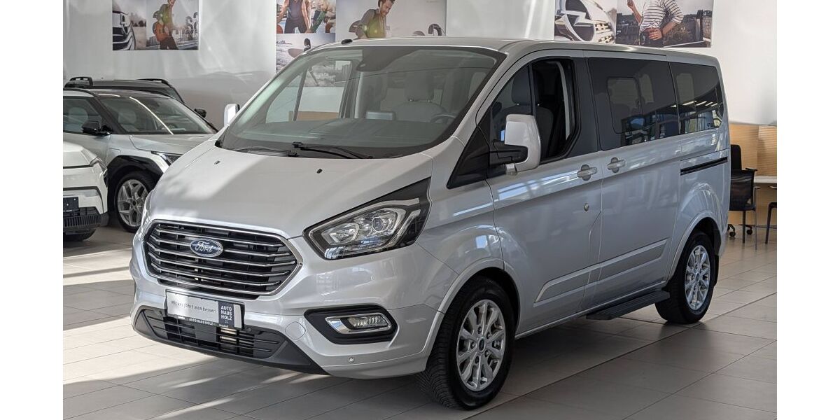 Ford Tourneo Custom 110.000 km 26.890 € Landau 76829