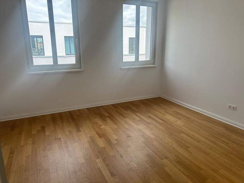 Luxuriöse 3-Zimmer-Wohnung mit Aufzug, Fußbodenheizung, Einbauküche, 2 Bädern & Wohnküche mit Balkon! 3 zimmer