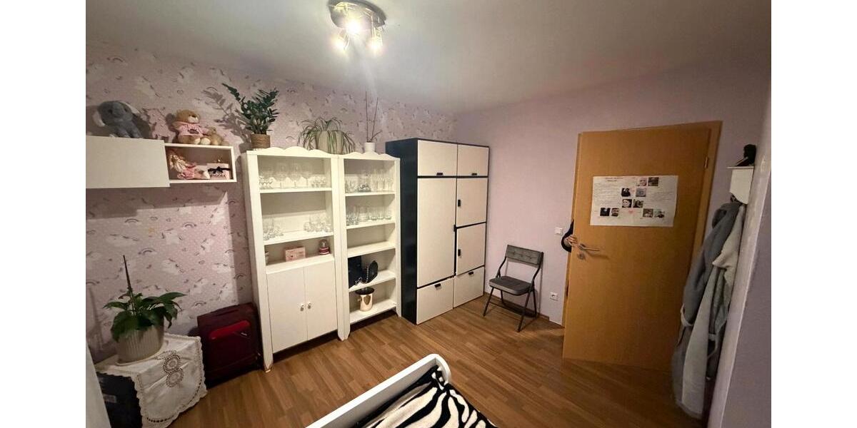 Etagenwohnung Gütersloh Kattenstroth - 5 Zimmer, 136 m&sup2;, 250.000&euro; | Angebot:25564492