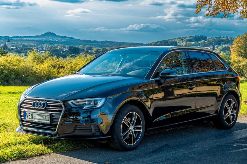 Audi A3 120.000 km 12.600 € Weiden 92637