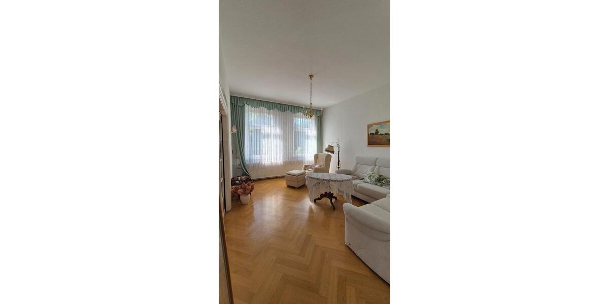 Reihenhaus Zeulenroda-Triebes Triebes - 8 Zimmer, 154 m&sup2;, 180.000&euro; | Angebot:26838232