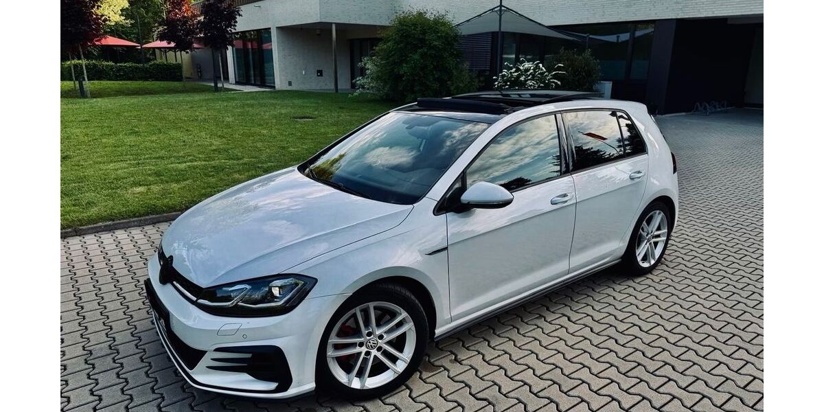 VW Golf 130.000 km 19.600 &euro; Melsungen 34212
