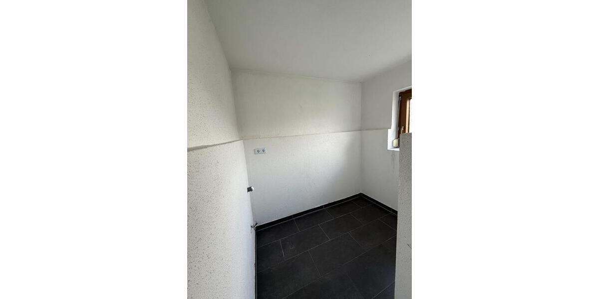 Maisonettenwohnung Münsingen - 6.5 Zimmer, 184 m&sup2;, 1.350&euro; | Angebot:26341207