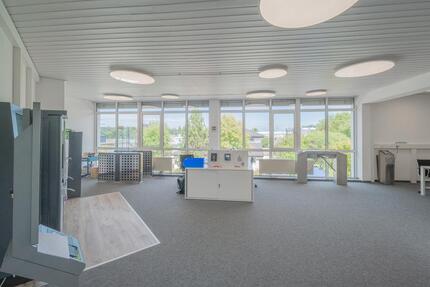 Gewerbeobjekt Villingen-Schwenningen Schwenningen - 2.317&euro; | Angebot:22402010