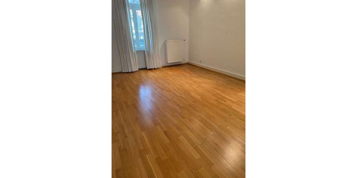 Etagenwohnung Bad Homburg Bad Homburg v. d. Höhe - 3 Zimmer, 135 m&sup2;, 1.850&euro; | Angebot:27072139
