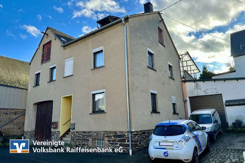 Haus zum Kaufen in Lösnich 120.000 € 188 m²