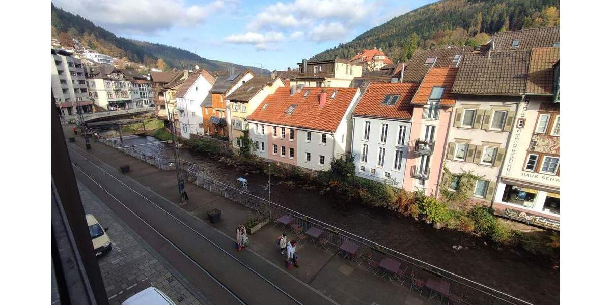 Etagenwohnung Bad Wildbad - 3 Zimmer, 104 m&sup2;, 175.000&euro; | Angebot:25097163