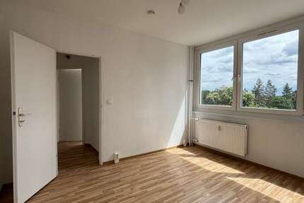 Wohnung Frankfurt (Oder) - 3 Zimmer, 68 m&sup2;, 501&euro; | Angebot:27464558