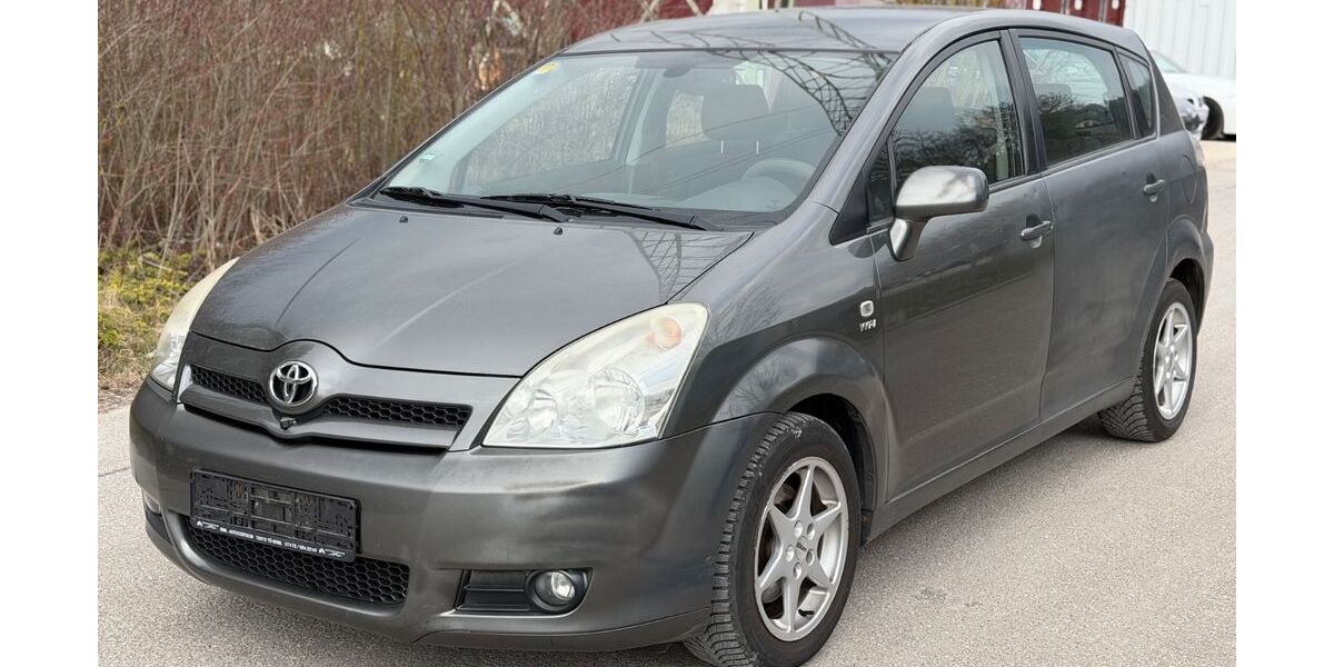 Toyota Corolla Verso 235.000 km 2.650 &euro; Strassberg 72479