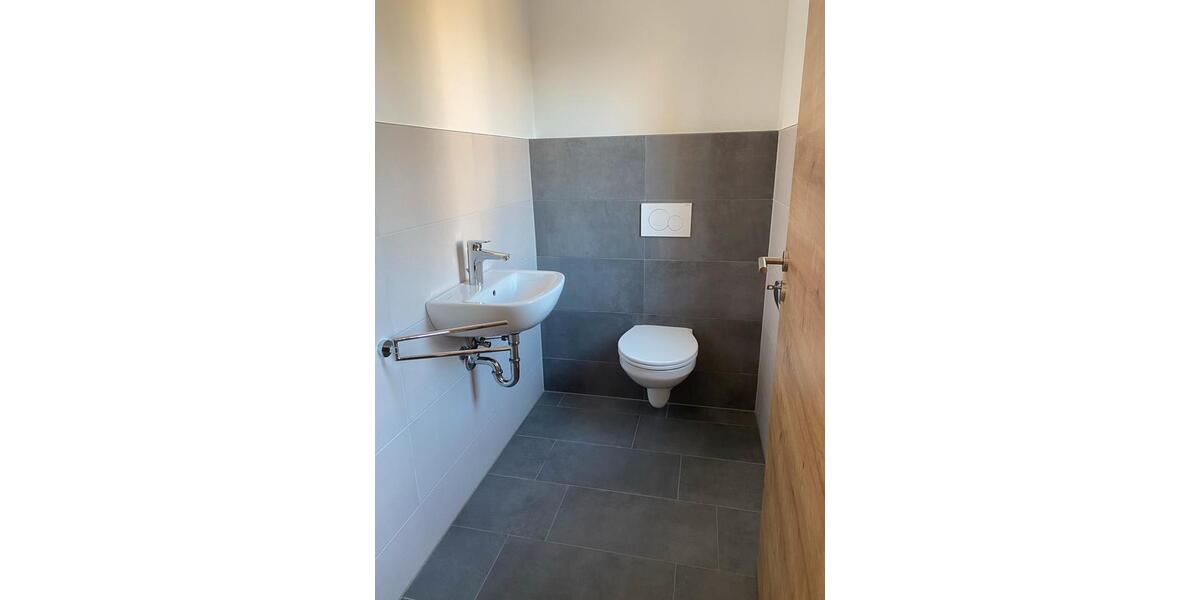 2022 170qm Einfamilienhaus - freistehend - zu vermieten ab 0426 5 zimmer