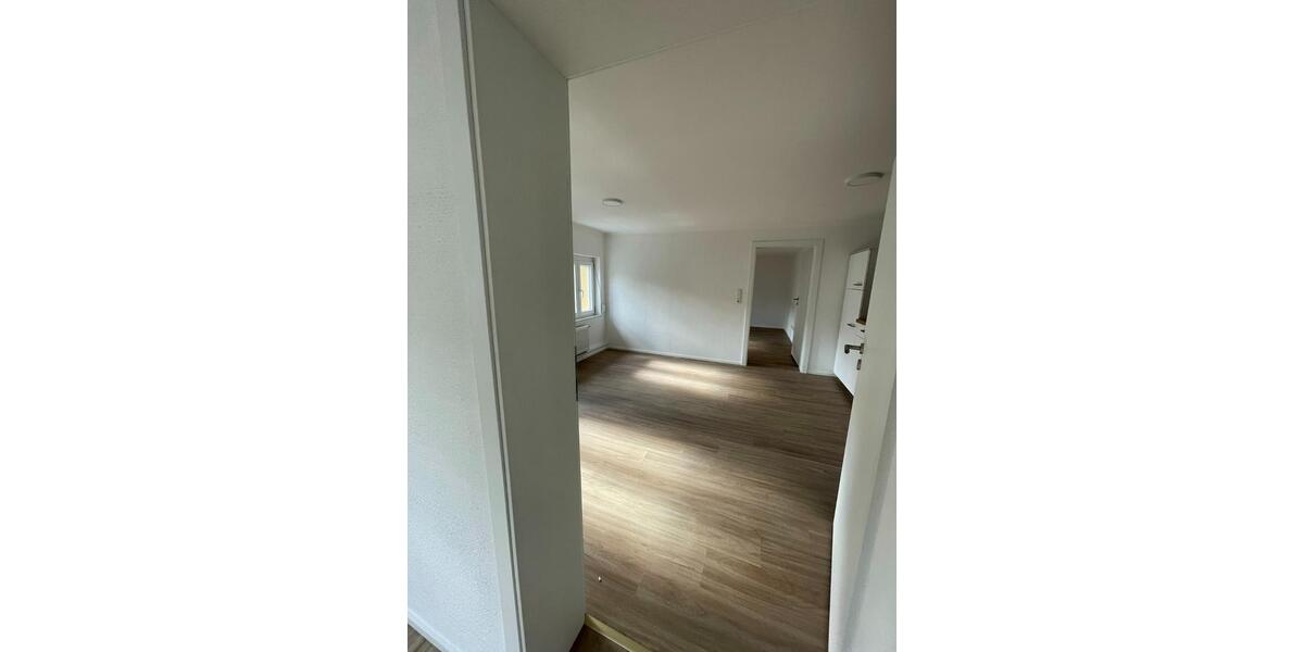 Etagenwohnung Arnstorf - 3 Zimmer, 70 m&sup2;, 530&euro; | Angebot:25512573