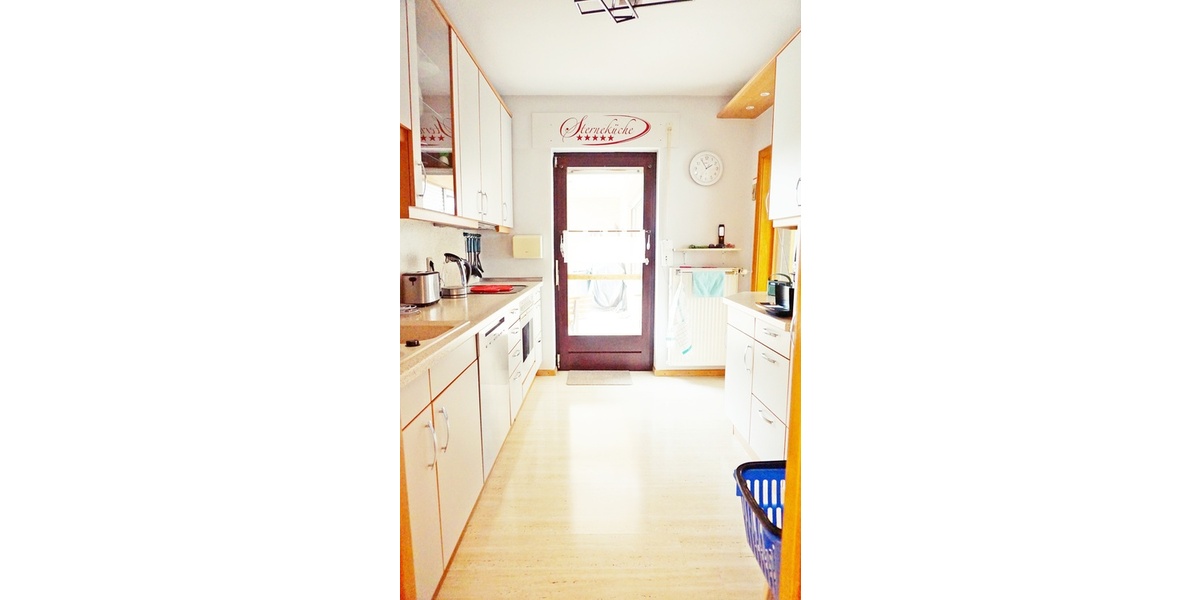 Gepflegtes 1-2 Fam. Haus, neuwertige Heizung, div. Renovierungen, Garten, Doppel-Garage, Terrasse, B - Einfamilienhaus Zierenberg Burghasungen | Angebot:26459788