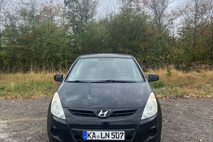 Hyundai i20 141.000 km 3.350 &euro; Karlsruhe 76189