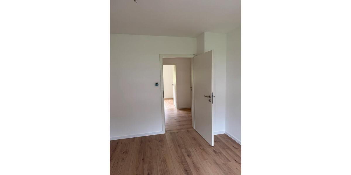 Etagenwohnung Blomberg - 4 Zimmer, 81 m&sup2;, 600&euro; | Angebot:26415601