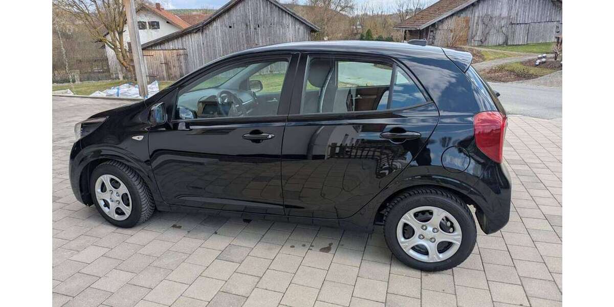 Kia Picanto 9.400 km 13.990 &euro; Traitsching 93455