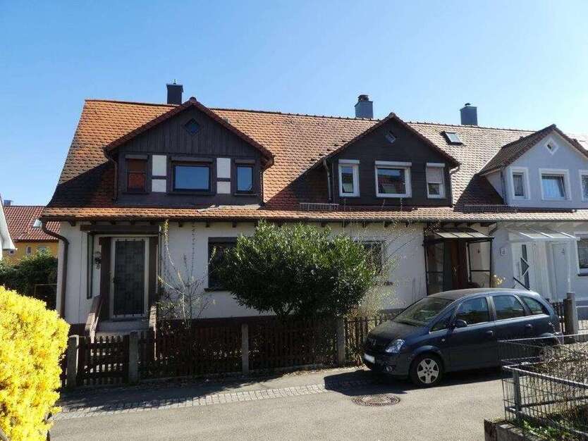 Haus zum Kaufen in Reutlingen 379.000 € 132.59 m²
