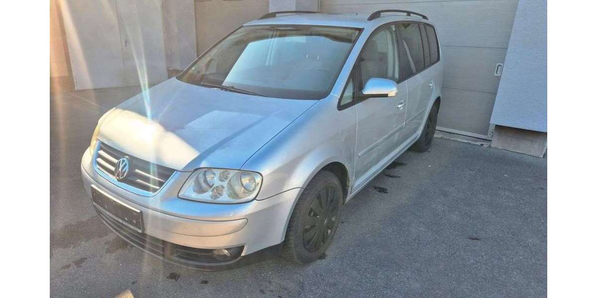 VW Touran 201.000 km 1.990 &euro; Berlin 13435