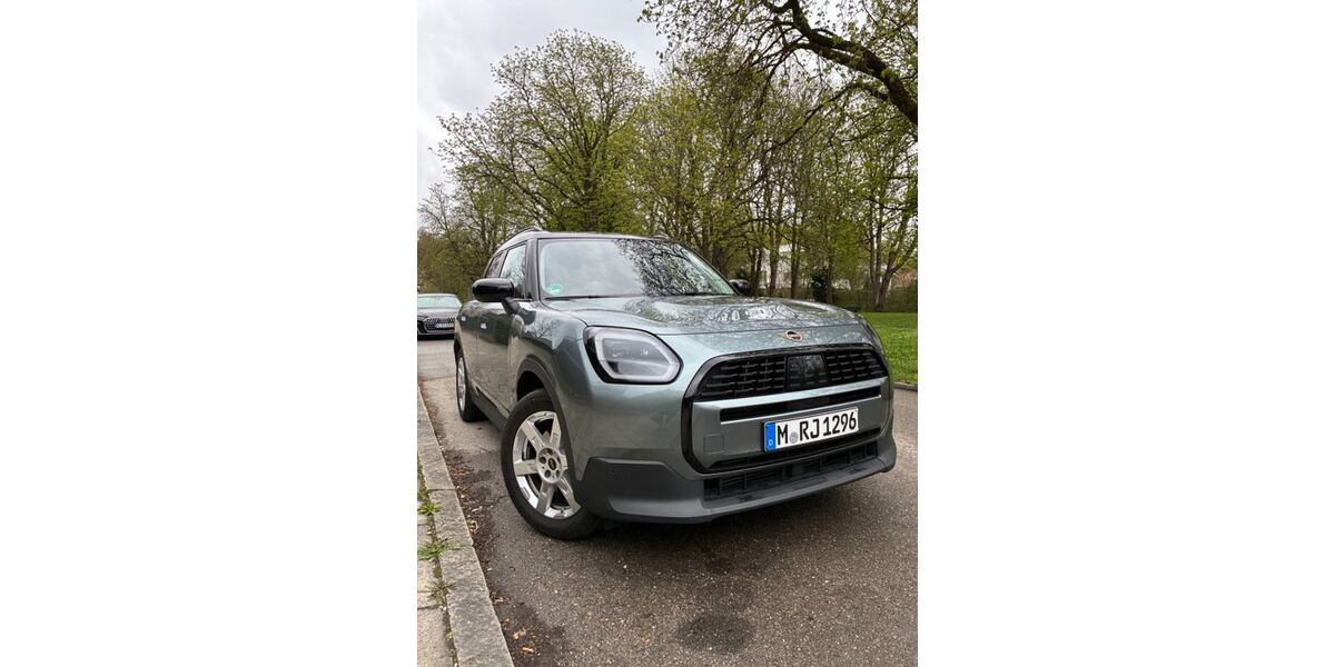 Mini Countryman C (Cooper) 16.700 km 29.999 &euro; München 81927