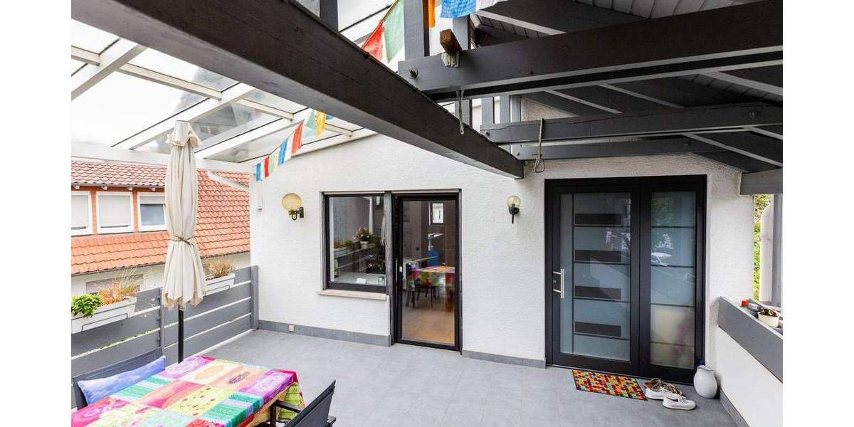 Mehrfamilienhaus, Wohnhaus Bischofsheim - 8 Zimmer, 229 m&sup2;, 695.000&euro; | Angebot:25768288