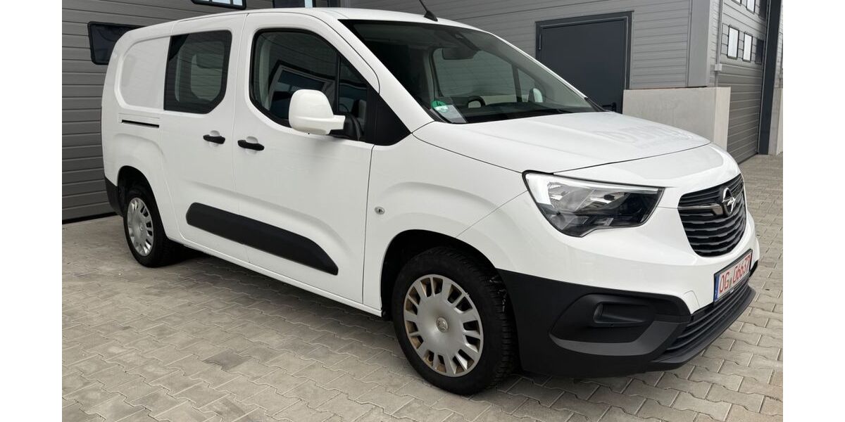 Opel Combo 160.000 km 11.250 &euro; Offenburg 77654