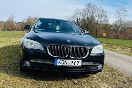 BMW 730