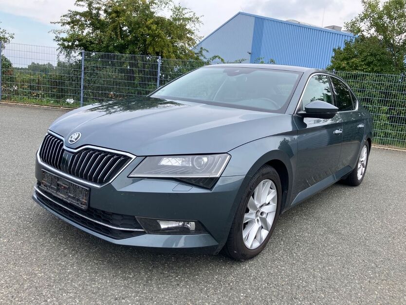 Skoda Superb 200.000 km 12.999 € Rehau 95111