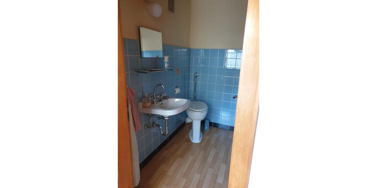 Reihenhaus Remagen - 6 Zimmer, 215 m&sup2;, 260.000&euro; | Angebot:27227804