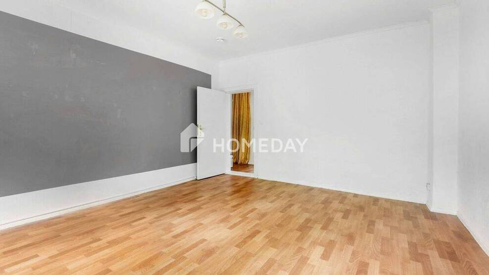 Bezugsfreie und gepflegte 3-Zimmer-Wohnung mit Loggia in ruhiger Lage