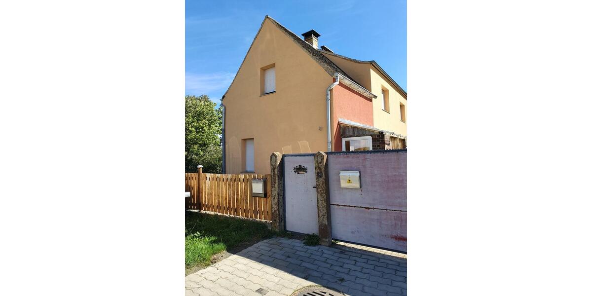 Einfamilienhaus Pegau - 6 Zimmer, 140 m&sup2;, 270.000&euro; | Angebot:27164010