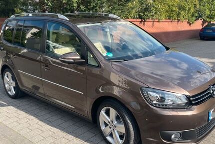 VW Touran 69.930 km 14.599 &euro; Stralsund 18437