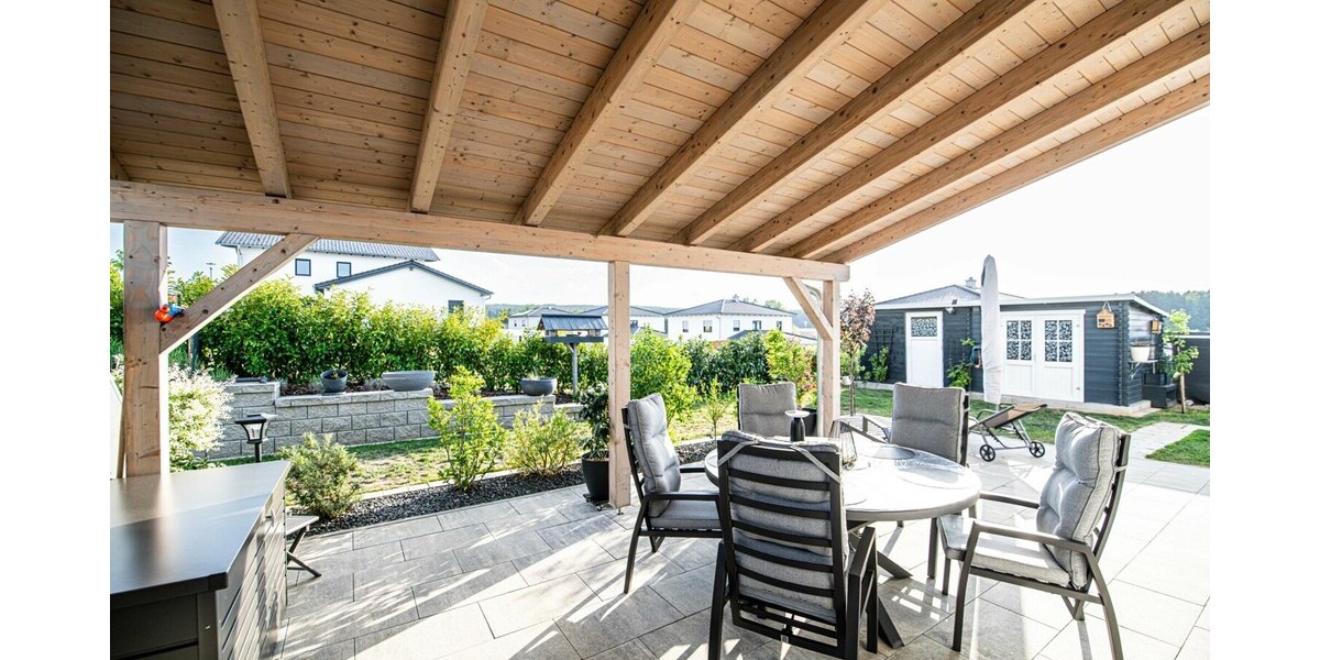 Neuwertiges Einfamilienhaus mit Kamin, PV-Anlage und Energieeffizienz A+ - Einfamilienhaus Cham / Vilzing Vilzing | Angebot:26786340