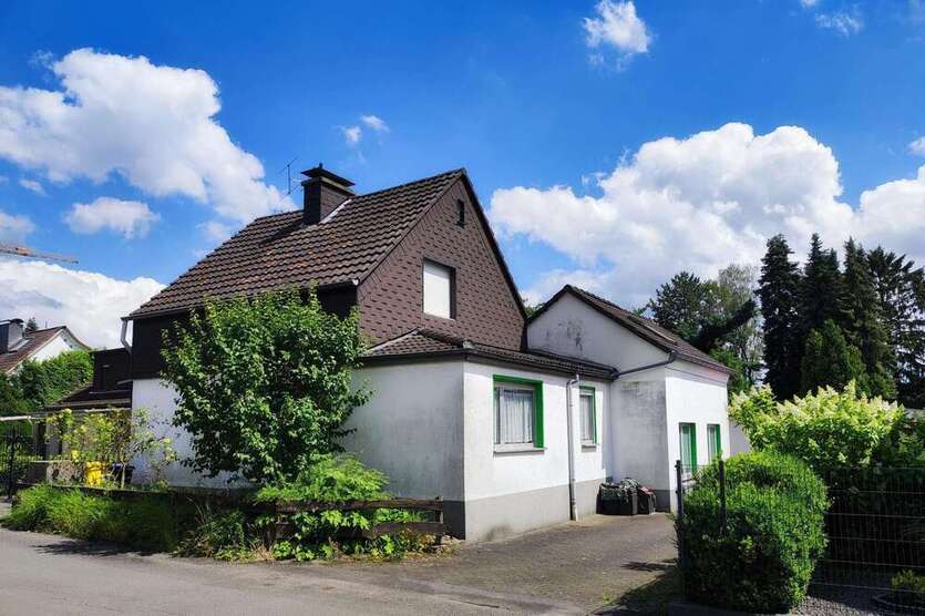 Haus zum Kaufen in Solingen 365.000 € 150 m²