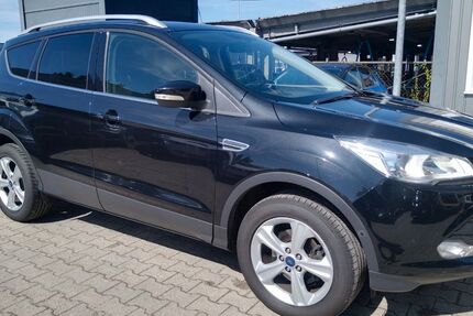 Ford Kuga 192.000 km 7.600 € Diepoldshofen 88299