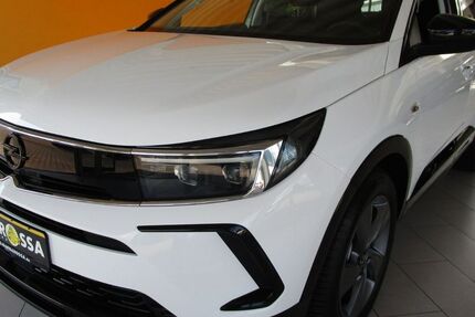 Opel Grandland (X) 4.577 km 23.900 &euro; Artern 06556