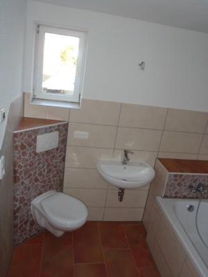Einfamilienhaus Pegau - 6 Zimmer, 140 m&sup2;, 270.000&euro; | Angebot:27164010