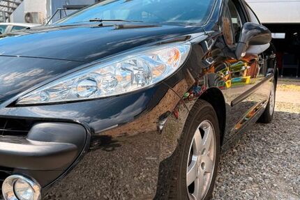 Peugeot 207 154.400 km 2.500 &euro; Gottmadingen 78244