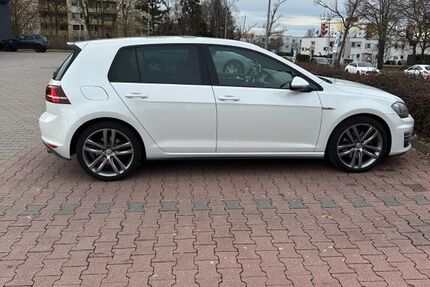 VW Golf 139.000 km 16.200 &euro; Korntal-Münchingen 70825