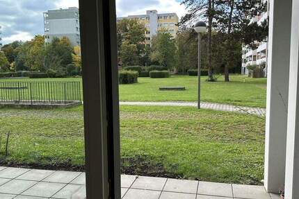Moderne 2-Zimmer-Wohnung mit Terrasse - frisch renoviert in München-Perlach 2 zimmer