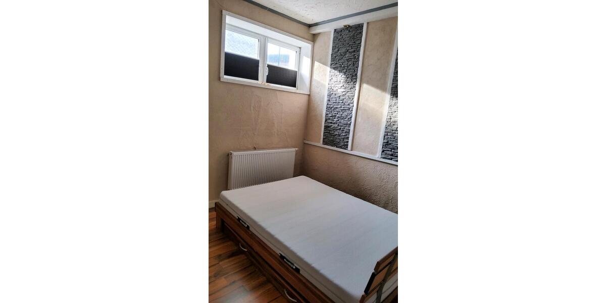 Erdgeschoßwohnung Geratal - 4 Zimmer, 74 m&sup2;, 635&euro; | Angebot:25569196