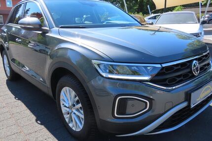 VW T-Roc 15.750 km 23.850 &euro; Geestland 27607