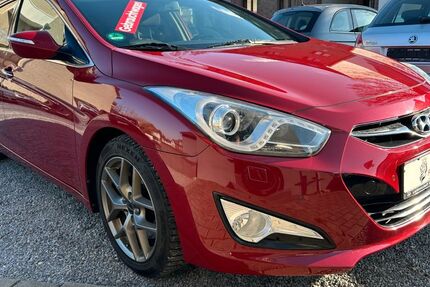 Hyundai i40 175.437 km 7.350 € Aachen 52080