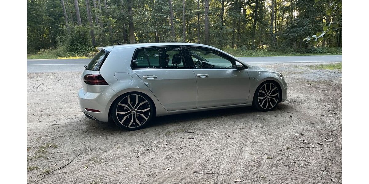 VW Golf 9.000 km 20.500 &euro; Neustrelitz 17235
