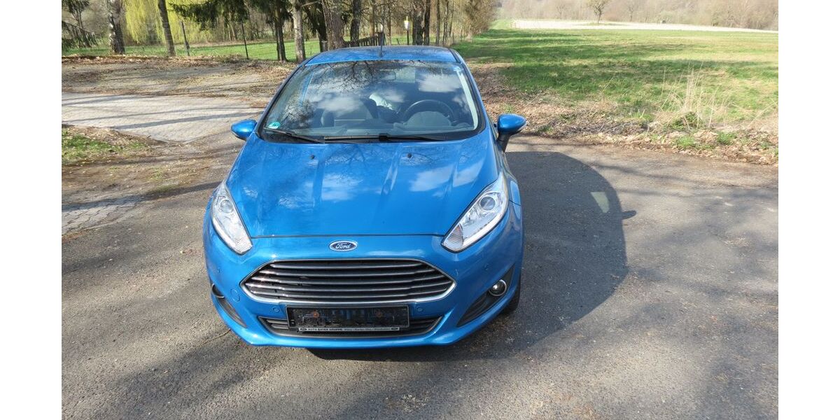 Ford Fiesta 178.000 km 3.950 &euro; Schlangenbad 65388