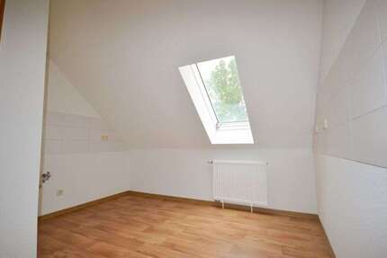 Wohnung Riesa Neuweida - 3 Zimmer, 72 m&sup2;, 410&euro; | Angebot:24895700